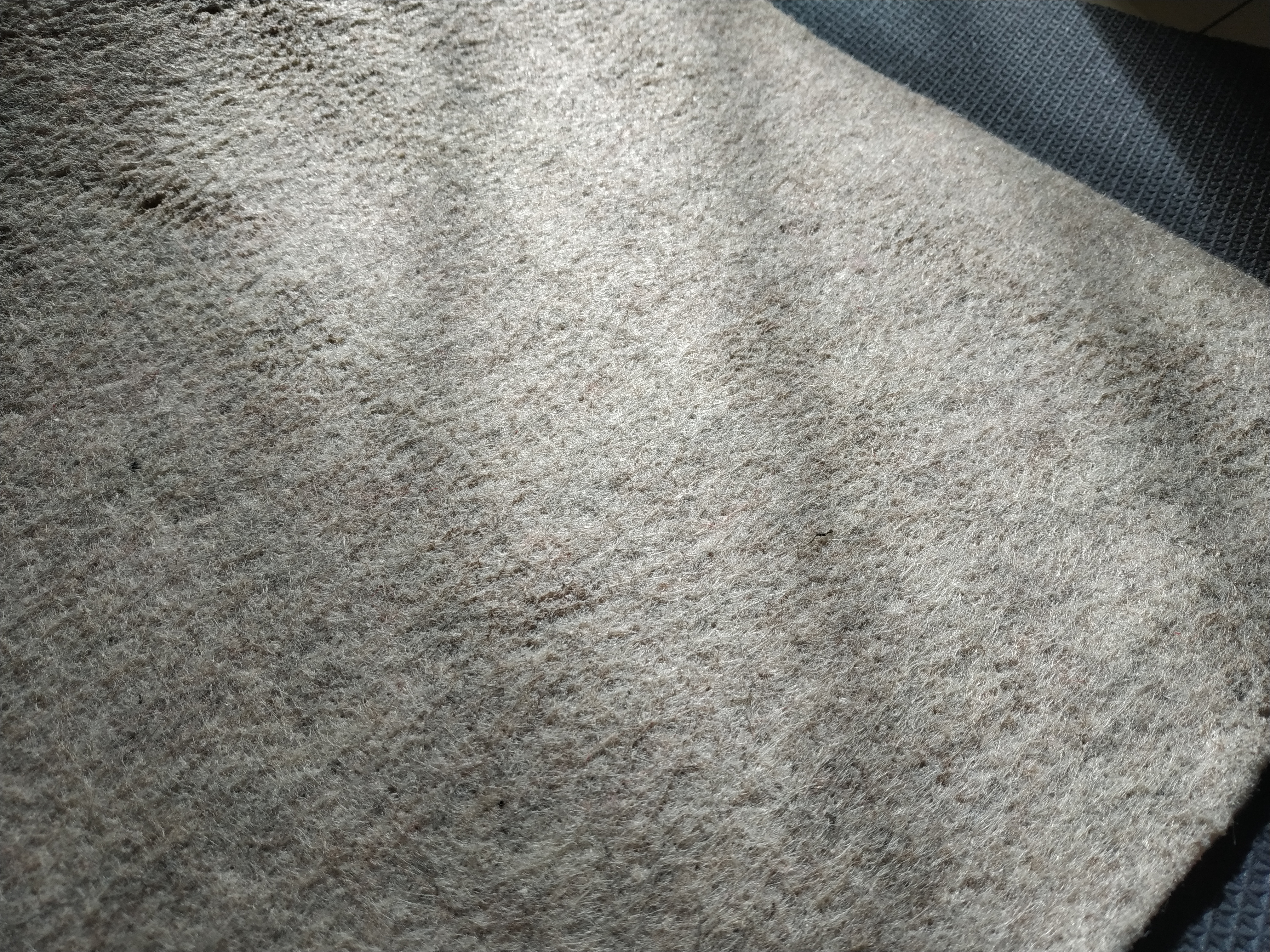 5'x7' - Fieltro - Almohadilla de alfombra Premium Comfort - También disponible con opción antideslizante - Seguro para pisos de madera dura y todas las superficies